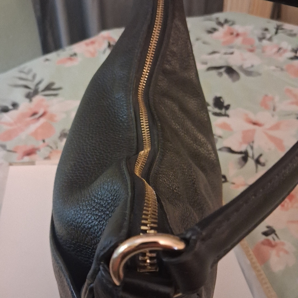 Michael Kors Dover Large Half Moon Shoulder Bag Black Pebbled Leather - Picture 4 of 13